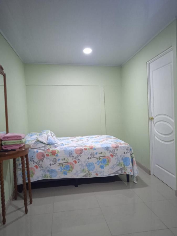Alexander B&B Alajuela Esterno foto